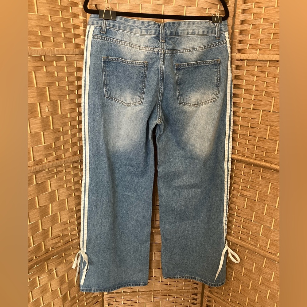 Telepatia Wide Leg Light Blue Jeans with Side Stripe - Picture 3 of 10
